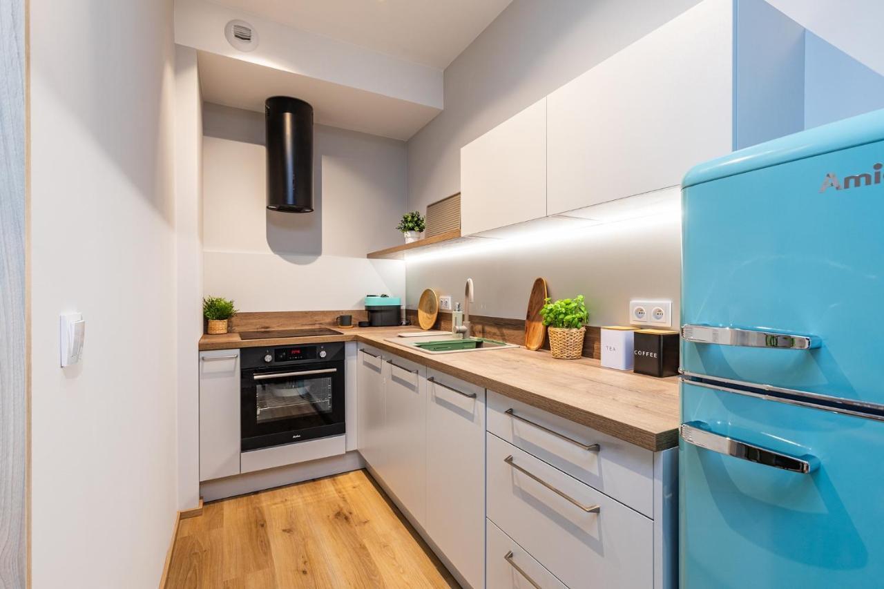 Superapart Konstruktorska 5E Warsaw Luaran gambar
